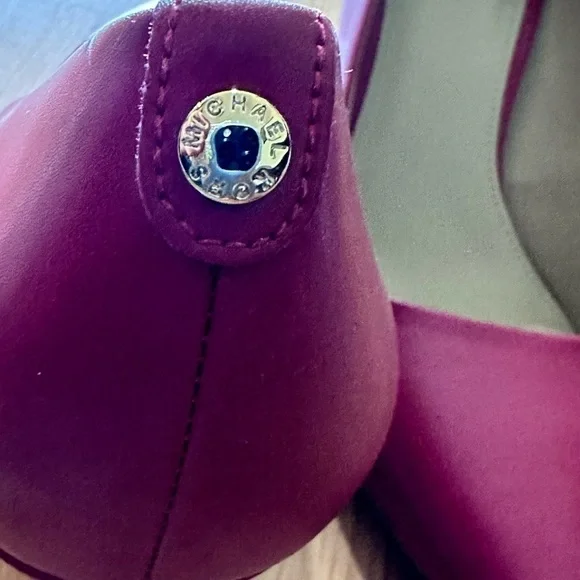 Michael Kors Sexy Heels Great for Valentine’s Day - Picture 6 of 11